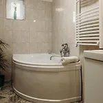 Vonyarc Apartment Vonyarcvashegy